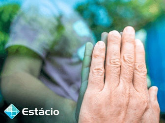 Imagem ilustrativa de Tópicos Especiais em Libras e Intérprete de Línguas de Sinais