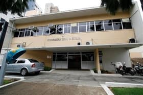 É uma imagem do post com o título Concurso PGE RN: sai edital com vagas de procurador; R$33,9 mil