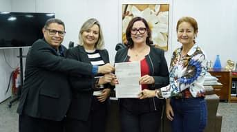É uma imagem do post com o título Concurso TJ TO é anunciado com vagas para juiz após 18 anos
