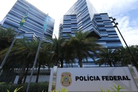 É uma imagem do post com o título Concurso PF Administrativo: veja como participar de graça