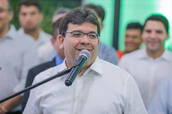 É uma imagem do post com o título Concurso Sesapi: governador anuncia novo edital com mil vagas