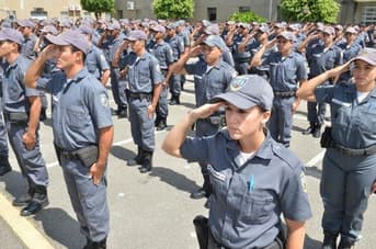 É uma imagem do post com o título Concurso PM ES terá edital com mil vagas até o início de janeiro