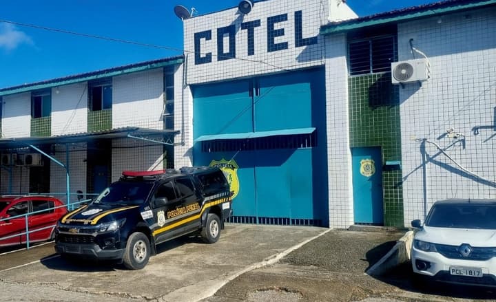 Fachada de unidade prisional em Recife PE