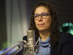 É uma imagem do post com o título Reforma Administrativa preocupa Dweck com cortes e temporários
