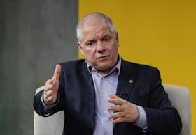 É uma imagem do post com o título Presidente do INSS quer chamar todos os excedentes e avalia CNU