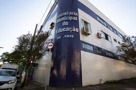 É uma imagem do post com o título Concurso Volta Redonda RJ: sai edital com 37 vagas para Educação
