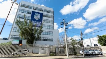 É uma imagem do post com o título Justiça suspende concurso IGP RS para o cargo de papiloscopista