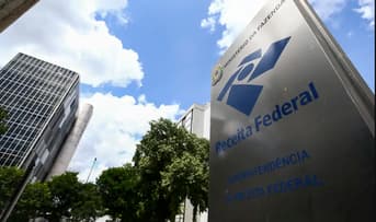 É uma imagem do post com o título Concurso Receita Federal recebe aval para convocar 520 excedentes