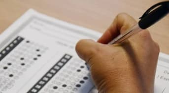 É uma imagem do post com o título Concursos Ebserh e Correios se destacam nesta segunda, 16