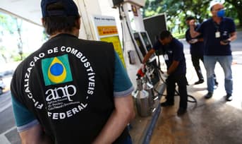 É uma imagem do post com o título Governo exclui ANP e Ancine de autorizações de concursos federais