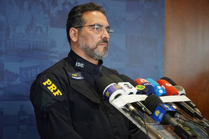 Diretor-geral da Polícia Rodoviária Federal, Antônio Fernando Oliveira