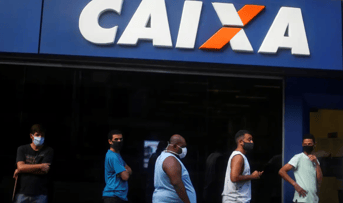 É uma imagem do post com o título Concurso Caixa: sindicato mantém alerta em meio às eleições