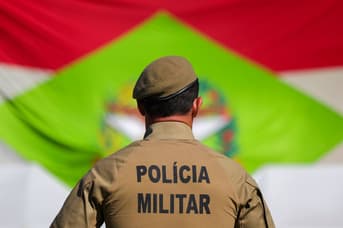É uma imagem do post com o título Concurso PM SC: escolha da banca é iniciada para 500 vagas