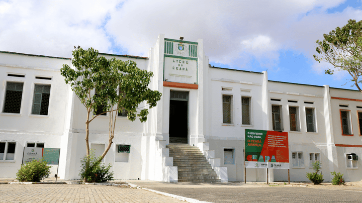Fachada da Escola Liceu do Ceará