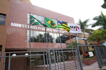 É uma imagem do post com o título Concurso MP GO: contrato revela cargos e vagas do novo edital