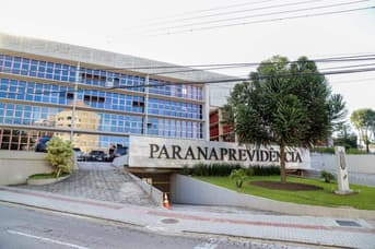 É uma imagem do post com o título Concurso Paranaprevidência tem novo edital publicado