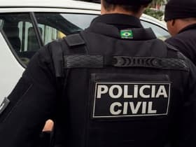 É uma imagem do post com o título Concurso PC PI: divulgados editais com 416 vagas em cinco cargos