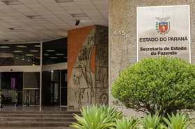 É uma imagem do post com o título Concurso Sefaz PR é aberto; conheça o perfil do agente fazendário