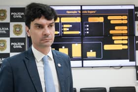 É uma imagem do post com o título Concurso PC SC: "logo o edital vai estar na praça", diz delegado