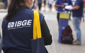 É uma imagem do post com o título IBGE divulga edital com 120 vagas para codificador censitário