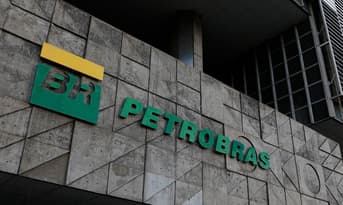 É uma imagem do post com o título Petrobras convoca aprovados e confirma novo concurso este ano