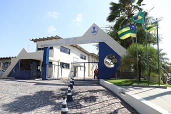 É uma imagem do post com o título Governador anuncia concurso para a Educação de Sergipe e dá prazo