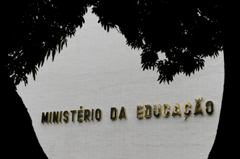É uma imagem do post com o título Concurso MEC terá provas e lotação em Brasília, confirma pasta