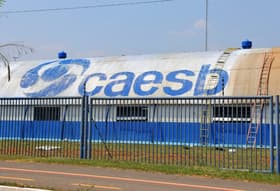 É uma imagem do post com o título Concurso Caesb tem banca contratada para 302 vagas; veja cargos!