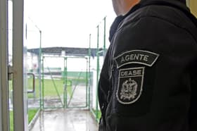 É uma imagem do post com o título Concurso SAP SC define banca para edital com 315 vagas de agente