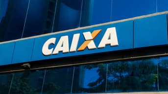 É uma imagem do post com o título Concurso Caixa tem parcial de vagas revelada; edital é elaborado