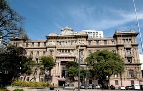 É uma imagem do post com o título Concurso TJ SP: descubra o que faz o escrevente
