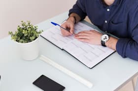 É uma imagem do post com o título Etec abre inscrições para professores de Administração em SP