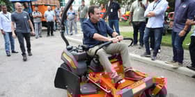 É uma imagem do post com o título Reeleito, Eduardo Paes promete concurso Comlurb em sua gestão