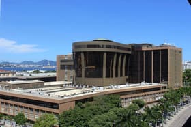 É uma imagem do post com o título Concurso TJ RJ: autorizado novo edital para analista judiciário