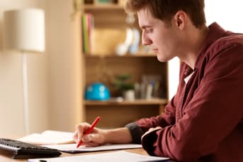 É uma imagem do post com o título Concurso TSE Unificado: ciclo de estudos para técnico e analista