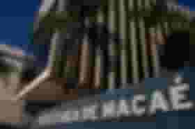 É uma imagem do post com o título Concurso Macaé RJ: editais contam com nova previsão para julho