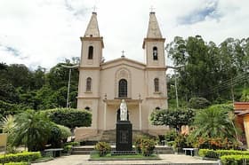 É uma imagem do post com o título Novo Processo Seletivo é aberto pela Prefeitura de Apiacá - ES