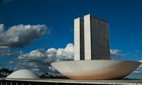 É uma imagem do post com o título Como trabalhar na Câmara dos Deputados? Descubra