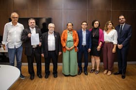 É uma imagem do post com o título Concurso Fiocruz: aprovados terão reestruturação de carreira