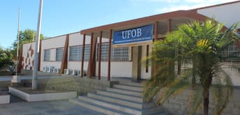 É uma imagem do post com o título UFOB abre processo seletivo para professores