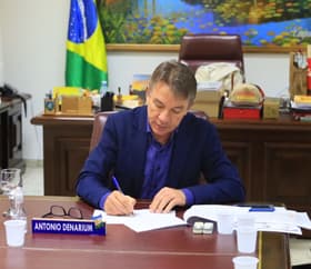 É uma imagem do post com o título Governador autoriza realização do novo concurso Bombeiros RR