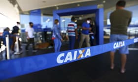 É uma imagem do post com o título Concurso Caixa 2024: "estamos estudando", diz presidente