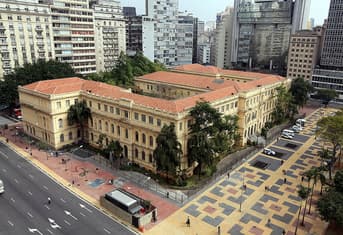 É uma imagem do post com o título Aprovados no concurso SEE SP são convocados para escolha de vagas