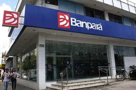 É uma imagem do post com o título Concurso Banpará: veja os salários dos cargos do banco!