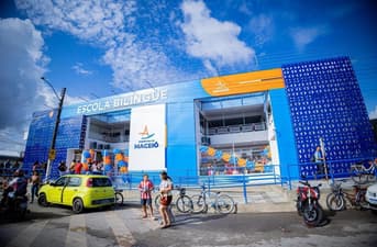 É uma imagem do post com o título Sem concurso, Maceió AL abre 5,7 mil vagas na Educação