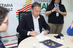 É uma imagem do post com o título Concurso Sefaz PI deve ter edital em janeiro, afirma secretário