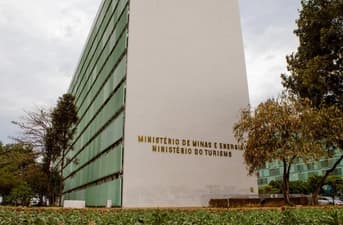 É uma imagem do post com o título Concurso MME: divulgados os gabaritos das provas de domingo, 19