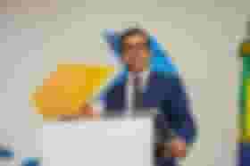 É uma imagem do post com o título Concurso Correios: anúncio de até 15 mil saídas impacta aprovados