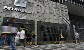 É uma imagem do post com o título Concurso Petrobras terá 211 convocados nas regiões Sul e Nordeste