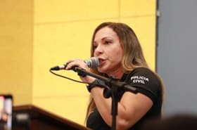 É uma imagem do post com o título Concurso PC BA: delegada-geral confirma pedido para novo edital